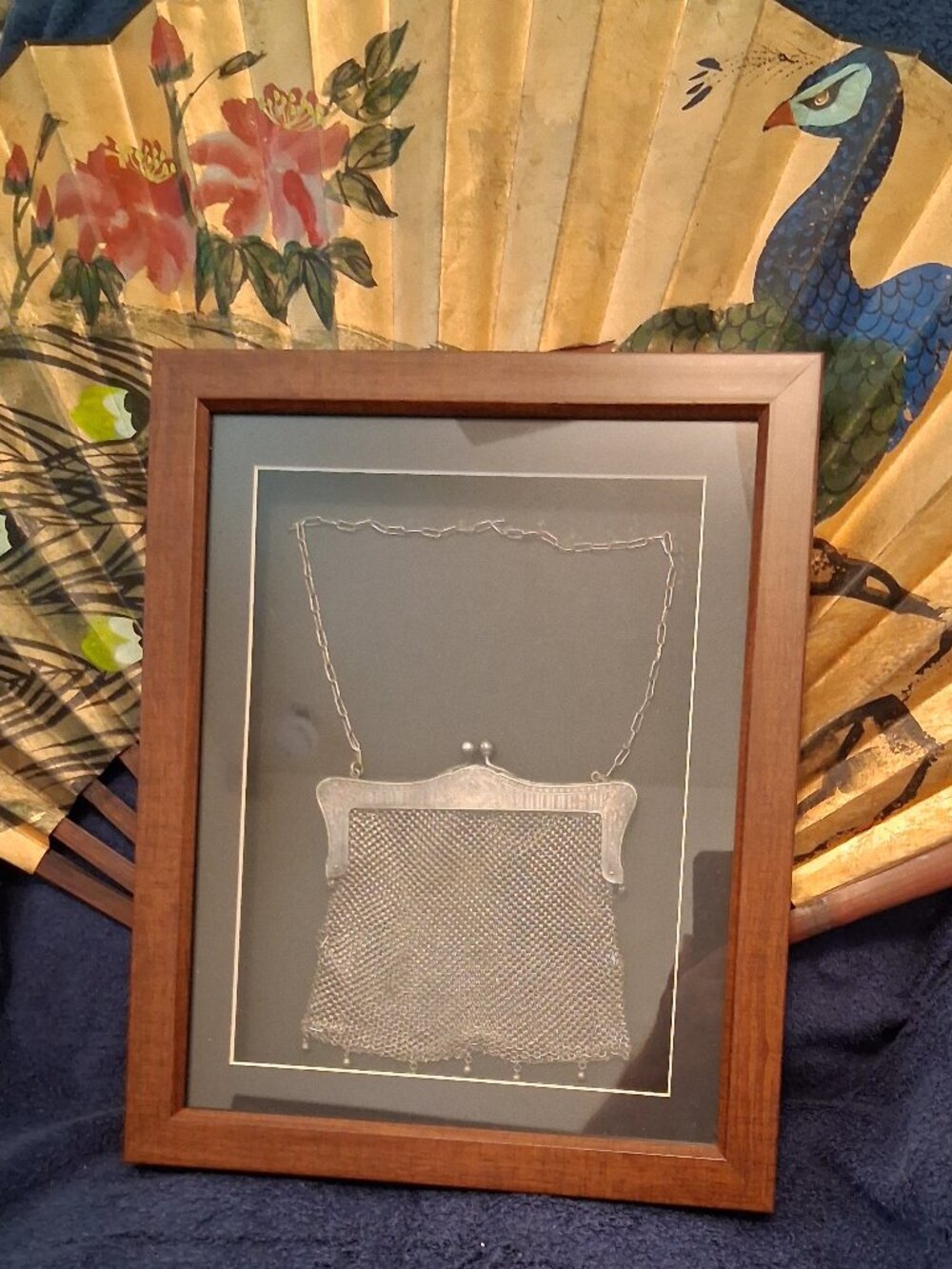 Shimmering (1910-1920) German-Ag Mesh Coin Pouch with Crest Plate & Talon Zipper